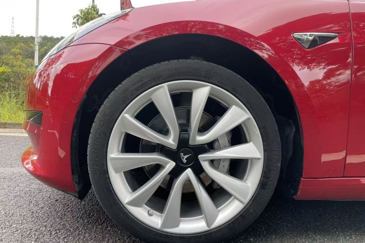 特斯拉 Model 3 2019款 标准续航后驱升级版车身外观6015