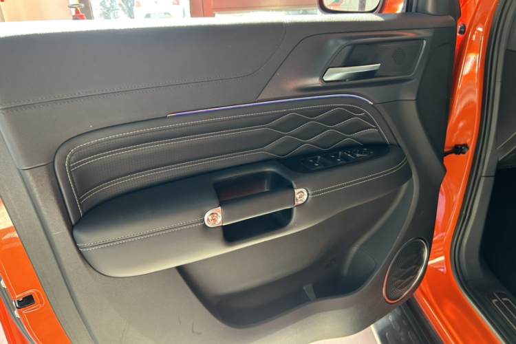 坦克300 2021款 越野版 2.0T 挑战者局部细节9007