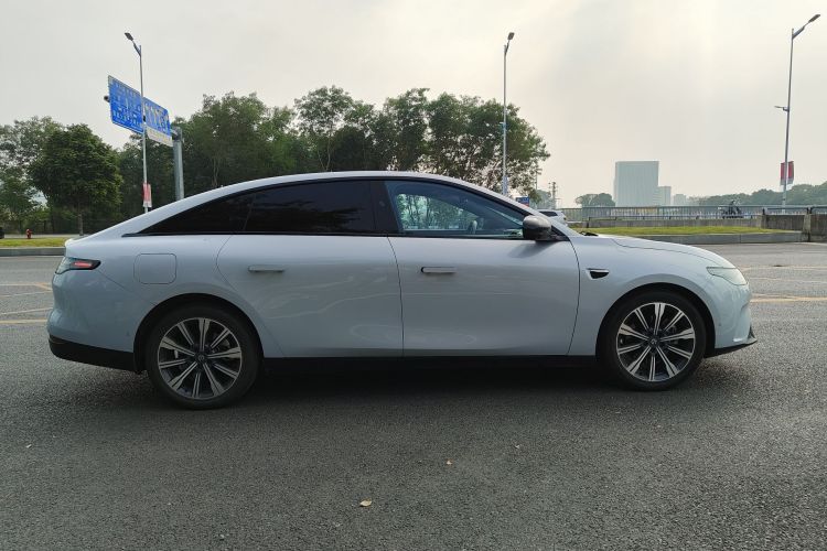 零跑汽车 零跑C01 2023款 增程 316 智享版车身外观6003