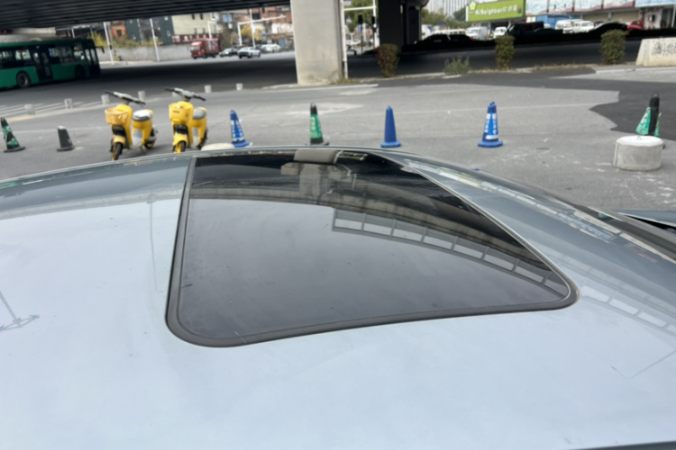 别克 君威 2023款 652T 智享型车身外观6006