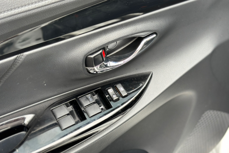 丰田 YARiS L 致炫 2022款 致炫X 1.5L CVT豪华PLUS版中控内饰7005