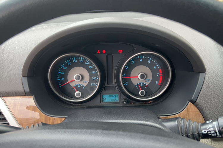 别克 凯越 2015款 1.5L 自动经典型中控内饰15