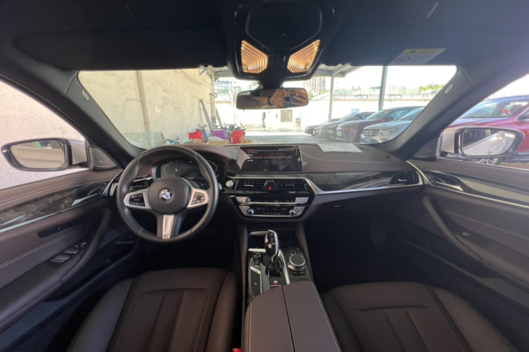 宝马5系 2020款 525Li M运动套装局部细节14