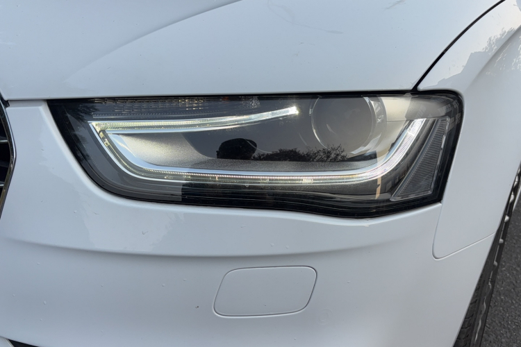 奥迪A4L 2016款 35 TFSI 自动舒适型车身外观6001