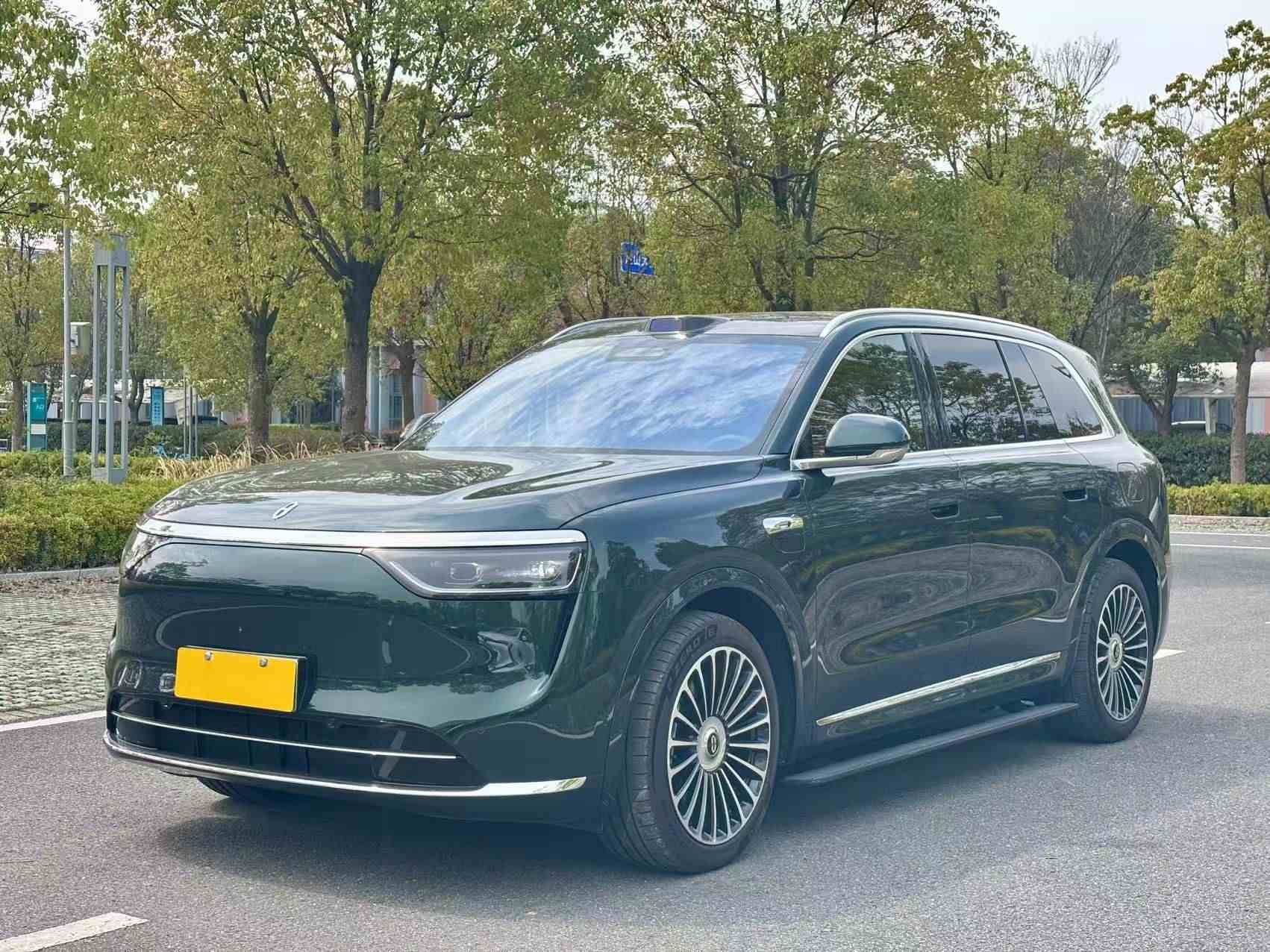 鸿蒙智行 问界M8 2025款 增程 Ultra版 53.4kWh 6座版 (192线激光雷达）(1)