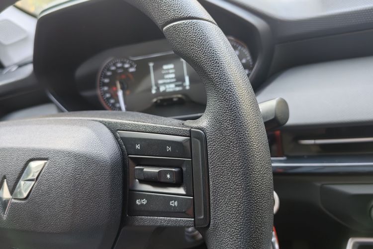 五菱汽车 五菱星驰 2023款 1.5L CVT畅爽型中控内饰7003