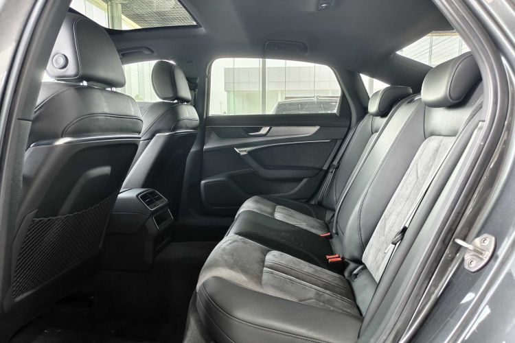 奥迪A6L 2019款 40 TFSI 豪华动感型中控内饰7003