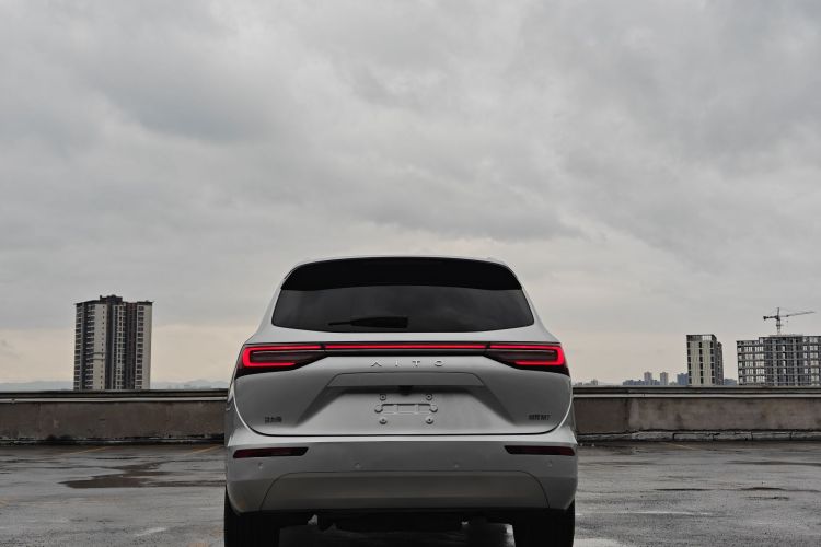 鸿蒙智行 问界M7 2024款 1.5T 后驱Plus版 5座车身外观6006