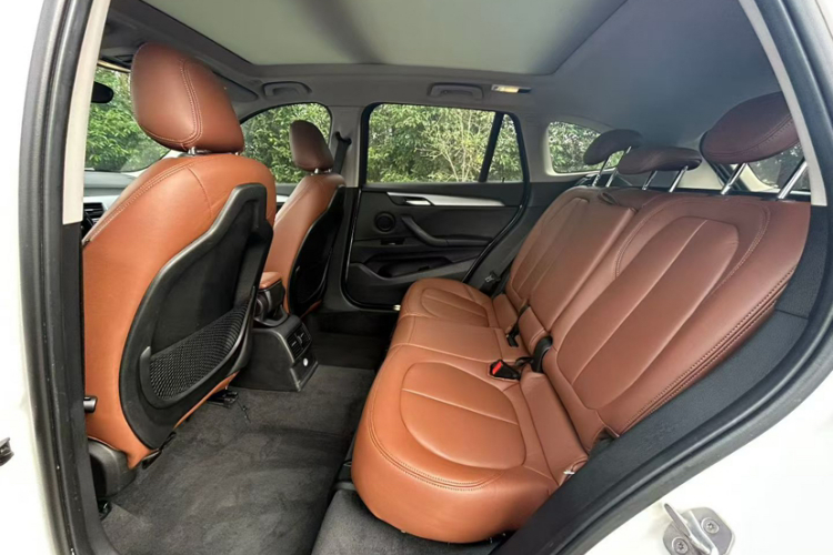 宝马X1 2018款 sDrive20Li 领先型中控内饰7007