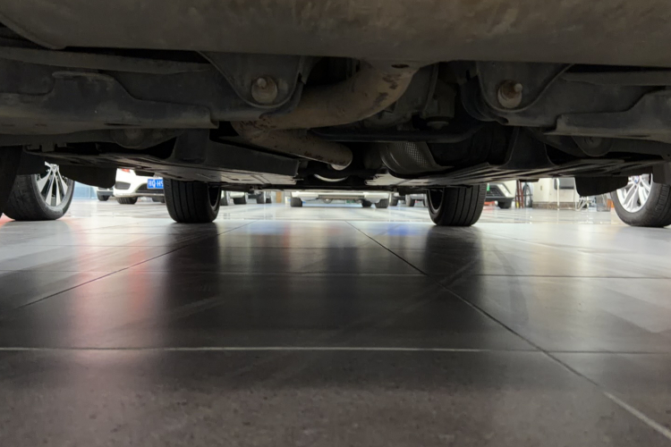 领克01 2017款 2.0T 四驱劲Pro版局部细节9003