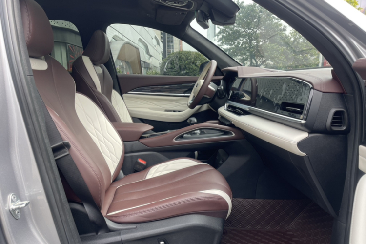 吉利汽车 星越L 2021款 2.0TD DCT EVO两驱智尊型局部细节41