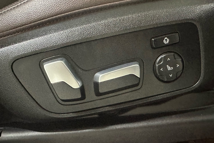 宝马X3 2020款  xDrive28i M运动套装中控内饰7001