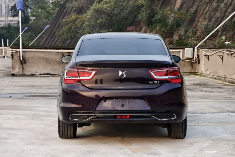 DS 5LS 2016款 1.6T 风尚版THP160车身外观6002