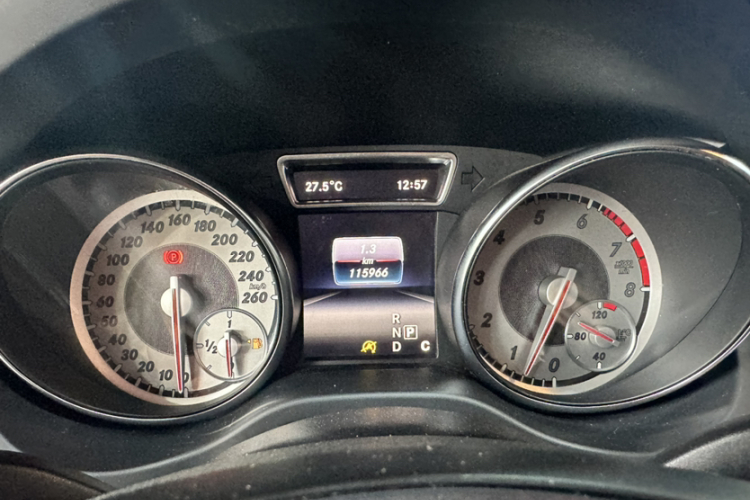 奔驰CLA 2016款 CLA 200 动感型中控内饰15