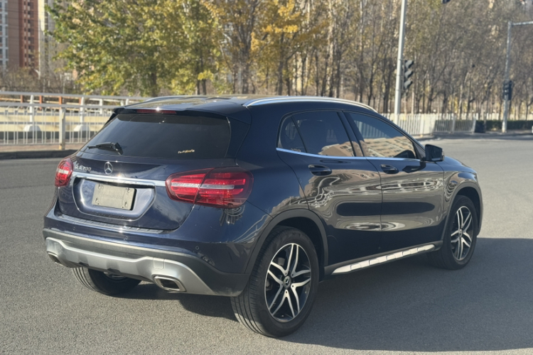 奔驰GLA 2017款 GLA 200 时尚型车身外观6004