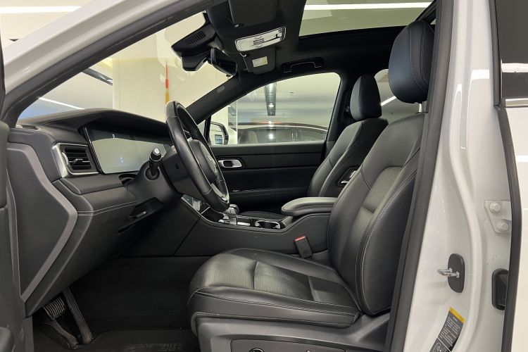 理想汽车 理想ONE 2021款 增程6座版中控内饰7015