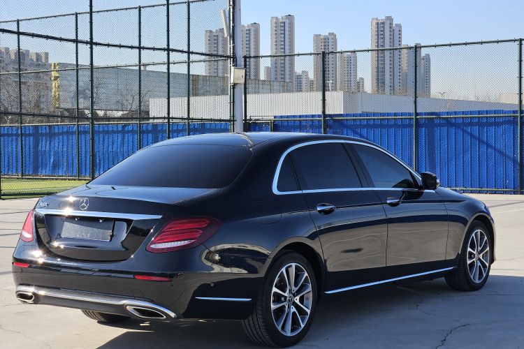 奔驰E级 2017款 E 300 L 豪华型车身外观6005