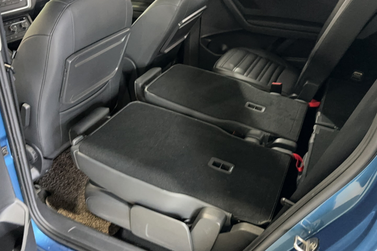 大众 2018款 途安L 280TSI DSG风尚版 7座 国V中控内饰7002