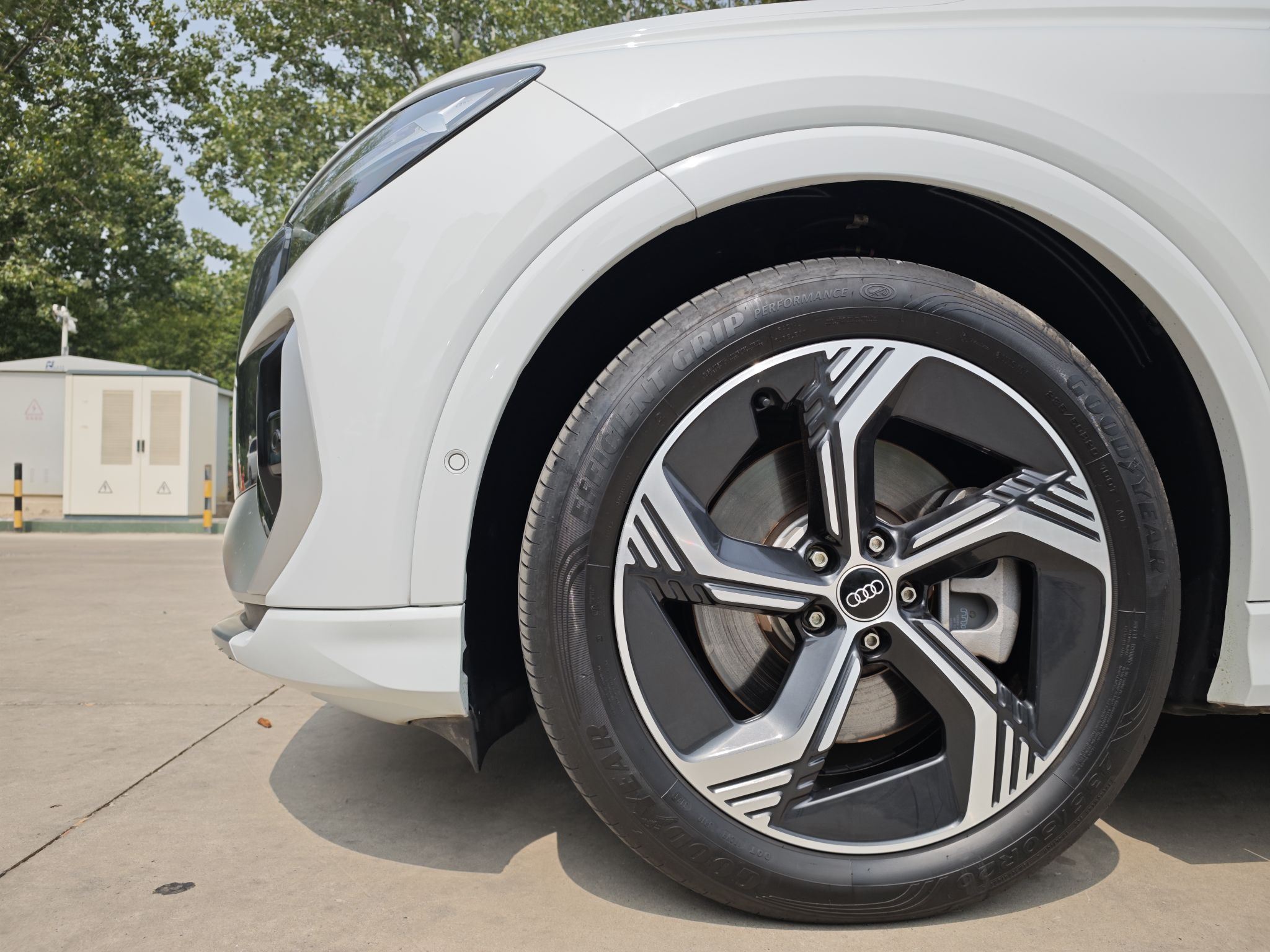 奥迪Q4 e-tron 2023款 40 e-tron 创境版