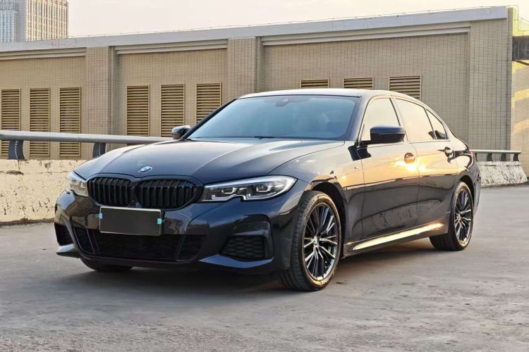 宝马3系 2022款 改款 325Li M运动曜夜套装车身外观1