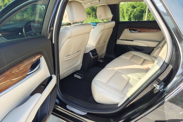 凯迪拉克XTS 2018款 28T 精英型中控内饰7003