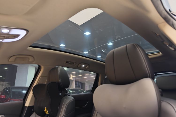 比亚迪 宋MAX 2017款 1.5T 自动智联精英型 7座中控内饰7002