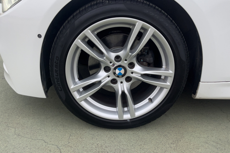 宝马3系 2017款 320Li M运动型车身外观6006