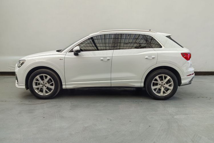 奥迪Q3 2019款 35 TFSI 进取动感型车身外观6015