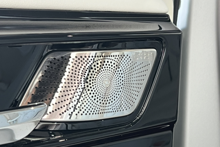 超境汽车 共创坦克300 2021款 2.0T 赛博坦克中控内饰7003