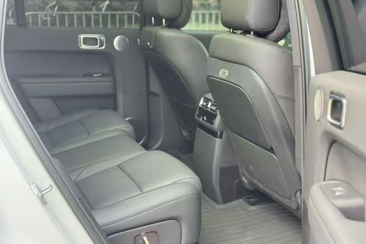 理想汽车 理想L6 2024款 Max中控内饰7002