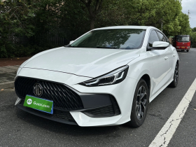 名爵 MG5 2022款 180DVVT CVT青春旗舰版