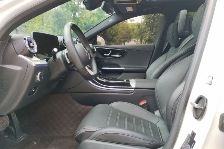 奔驰C级 2023款 改款 C 260 L 运动版中控内饰7005