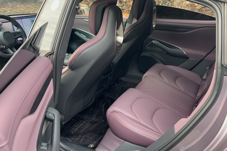 小米汽车 小米SU7 2024款 四驱超长续航高阶智驾Max版中控内饰7004