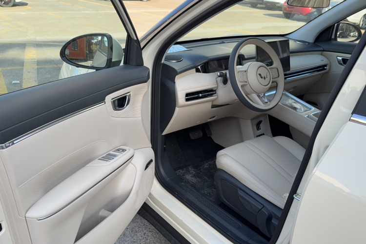 五菱汽车 缤果S 2025款 325km 尊享款中控内饰7002