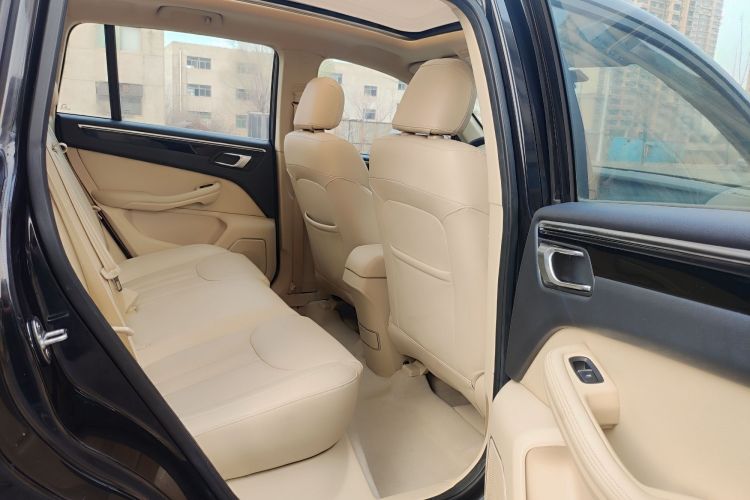 众泰 大迈X5 2017款 升级版 1.5T CVT地主型中控内饰7004