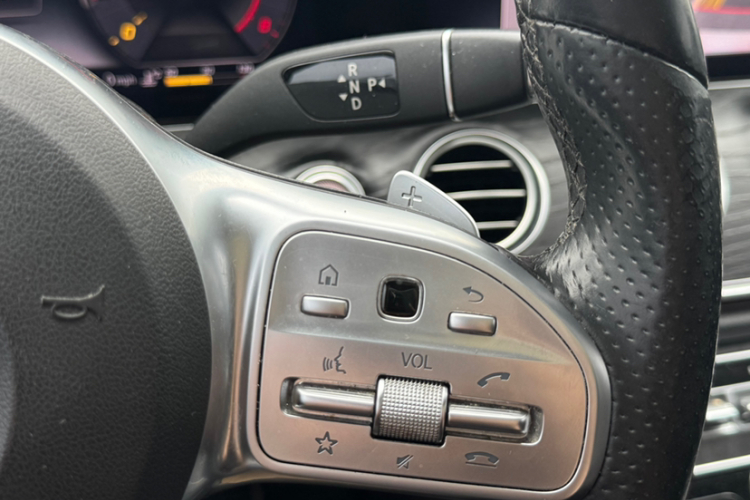 奔驰E级 2020款 E 300 L 运动时尚型中控内饰7008