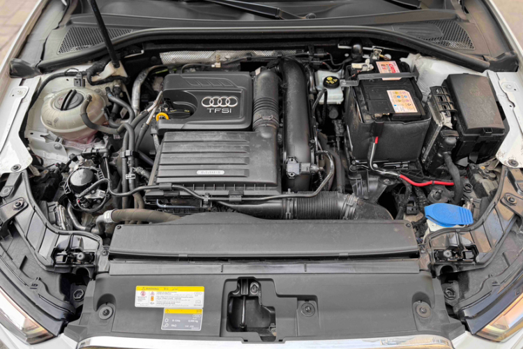 奥迪A3 2020款 Sportback 35 TFSI 风尚型 国VI中控内饰7007