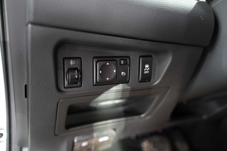 启辰D60 2023款 PLUS 1.6L XE CVT潮领版中控内饰7007