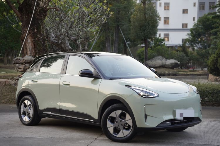 吉利银河 星愿 2025款 UP 410km 探索+版车身外观6002