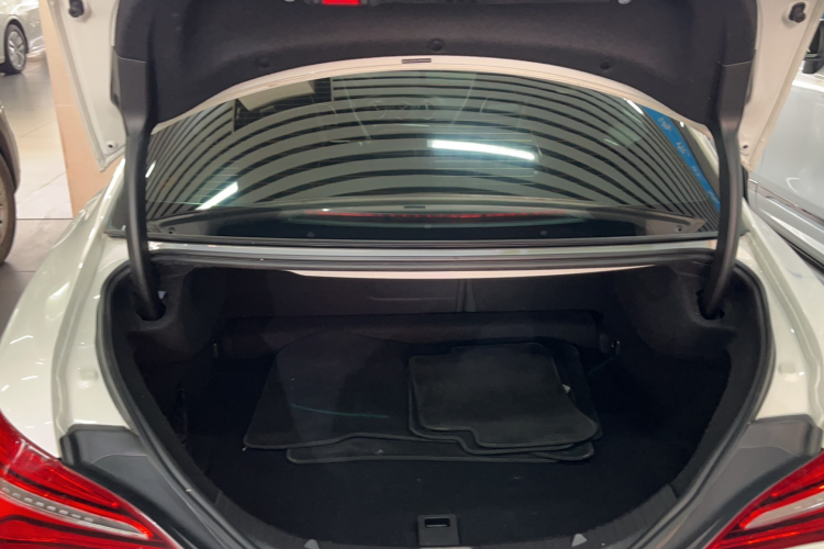 奔驰CLA 2016款 改款 CLA 200 时尚型局部细节23