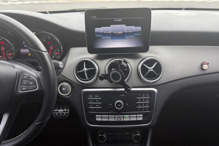 奔驰CLA 2018款 CLA 200 时尚型局部细节16