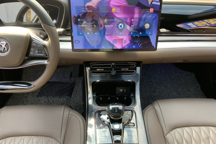 比亚迪 汉 2023款 DM-i 冠军版 121KM 尊贵型局部细节16