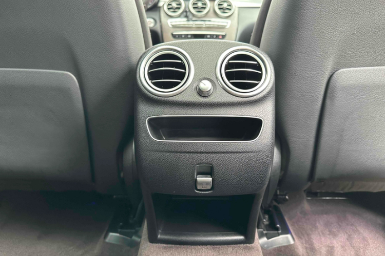 奔驰GLC 2020款 GLC 300 L 4MATIC 动感型中控内饰7013