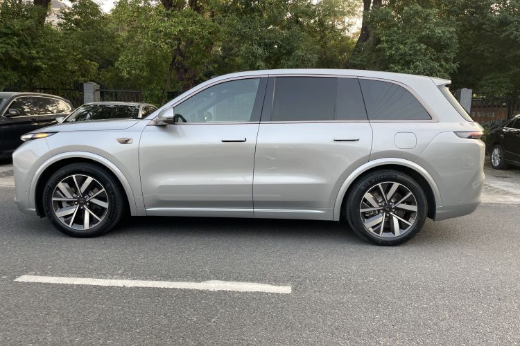 理想汽车 理想L8 2023款 Max车身外观6005