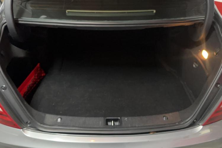 奔驰C级 2013款 C 260 CGI 优雅型局部细节23