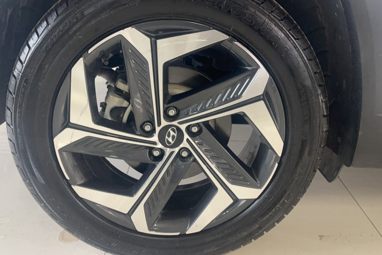 现代 2021款 途胜L 1.5T DCT TOP旗舰版车身外观6002