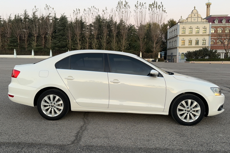 大众 速腾 2014款 1.4TSI 手动豪华型车身外观6003