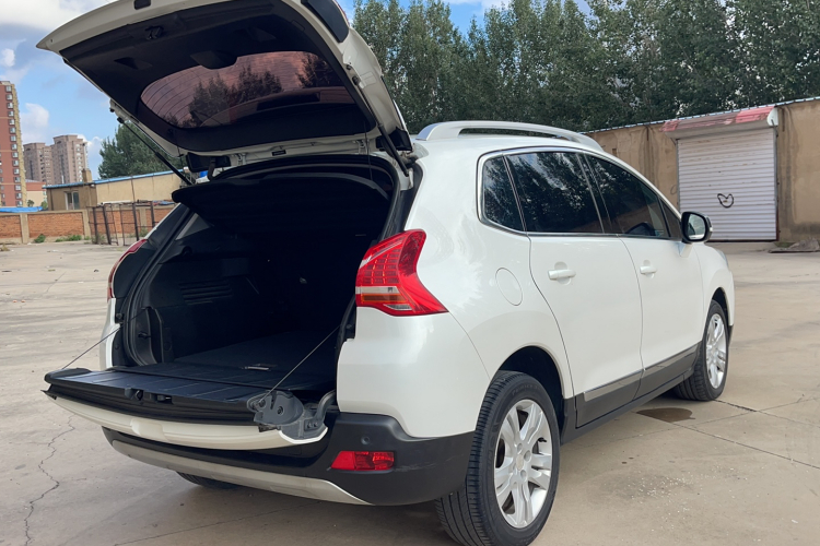 标致3008 2015款 1.6THP 自动经典版中控内饰7013