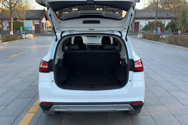 荣威RX3 2018款 1.6L 手动旗舰版局部细节23