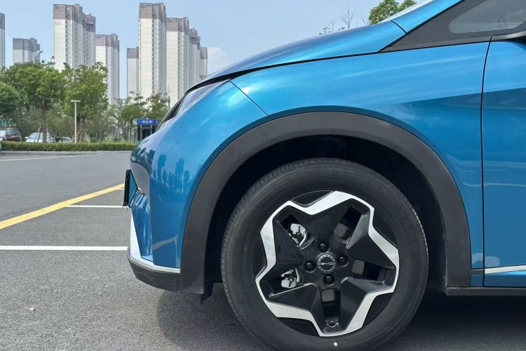 比亚迪 海豚 2021款 405km 自由版车身外观6011